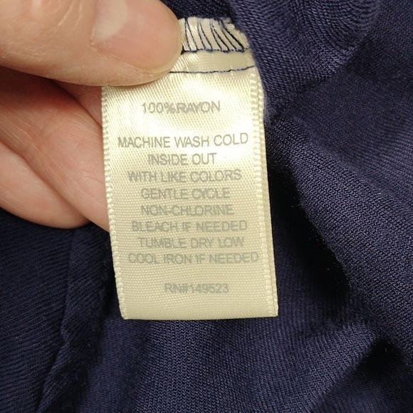 Alexander Jordan navy blue women's v neck top size XL - Picture 4 of 7